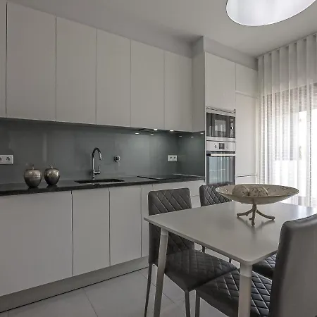 Apartamento Edf Sol - Free Aircon - By Bedzy Daire *