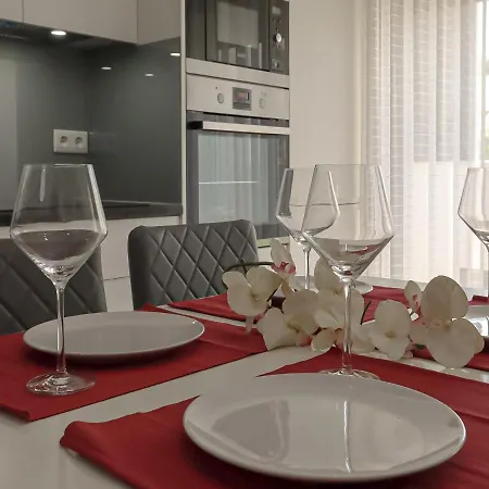 Apartment Apartamento Edf Sol - Free Aircon - By Bedzy Loulé