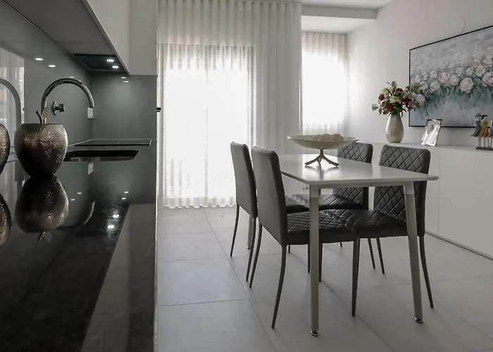 Apartamento Edf Sol - Free Aircon - By Bedzy * Loulé